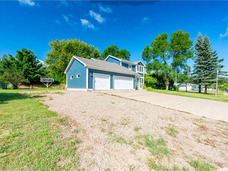 307 E Park Dr, Hibbing, MN 55746