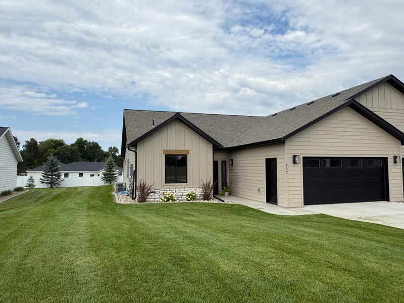 117 Altavista Dr, Detroit Lakes, MN 56501
