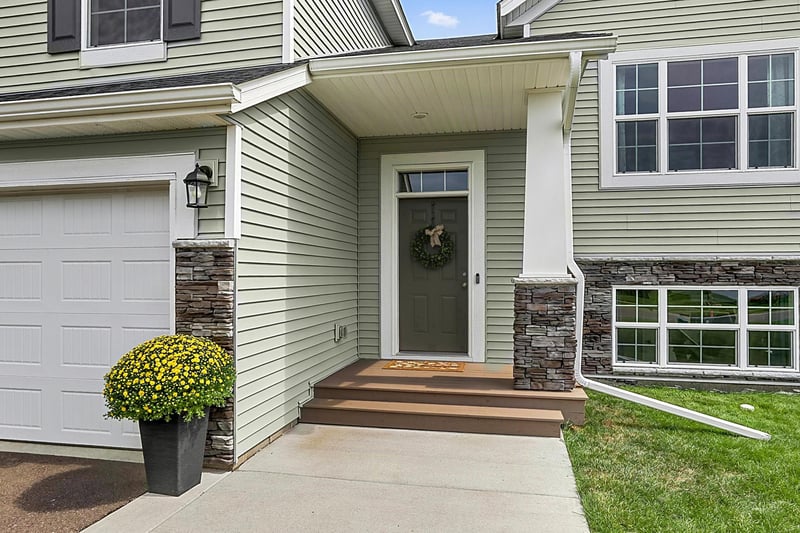 4765 8th Street Loop NE, Saint Cloud, MN 56304