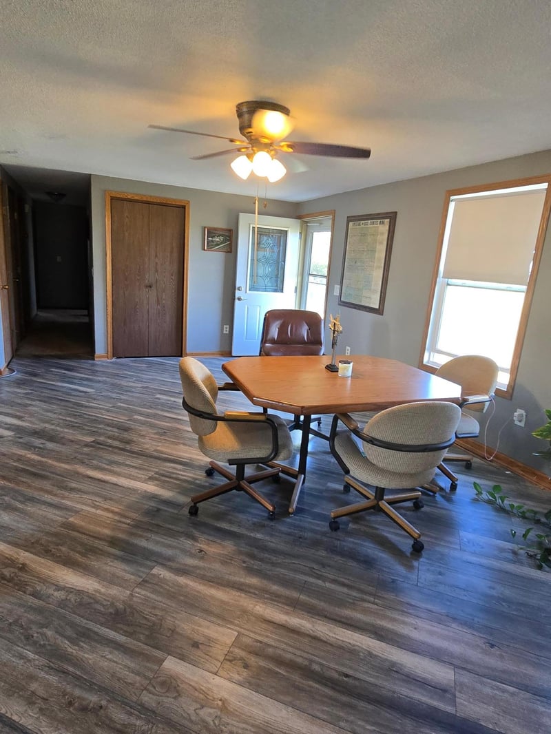 1011 90th Ave, Pipestone, MN 56164