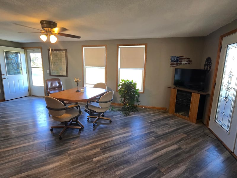 1011 90th Ave, Pipestone, MN 56164