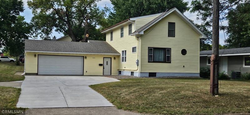 1650 Old Hudson Rd, Saint Paul, MN 55106