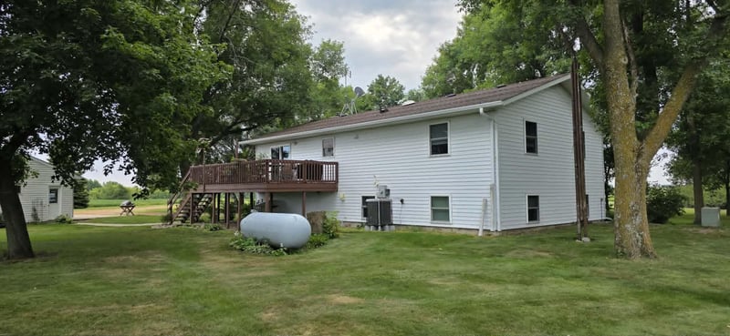 30977 350th St, Redwood Falls, MN 56283