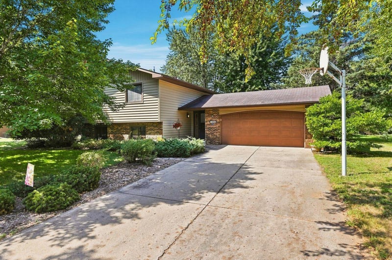 1535 29th Ave N, Saint Cloud, MN 56303