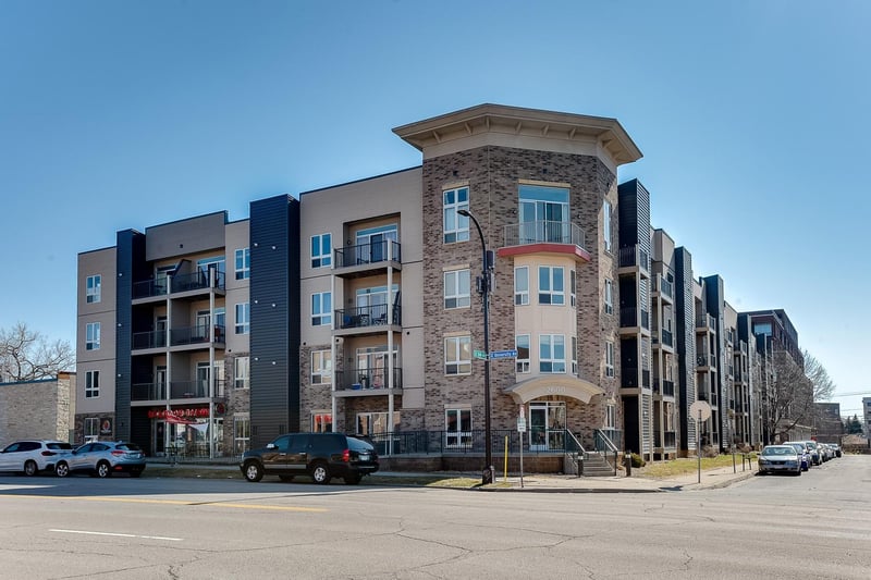 2600 University Ave SE #210, Minneapolis, MN 55414