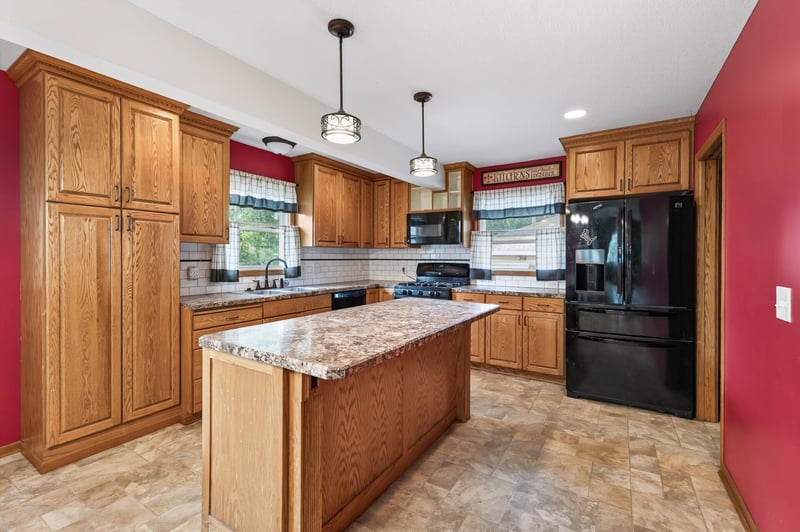 4422 Madison St NE, Columbia Heights, MN 55421