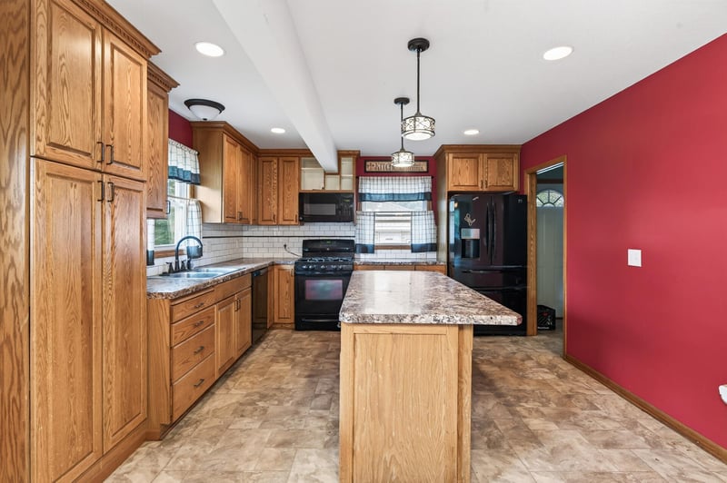 4422 Madison St NE, Columbia Heights, MN 55421