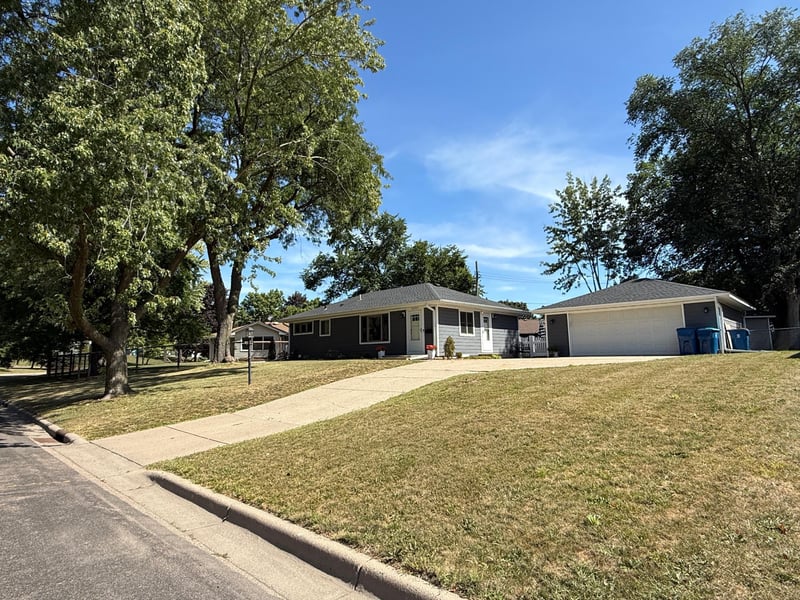 10337 Wentworth Ave S, Bloomington, MN 55420