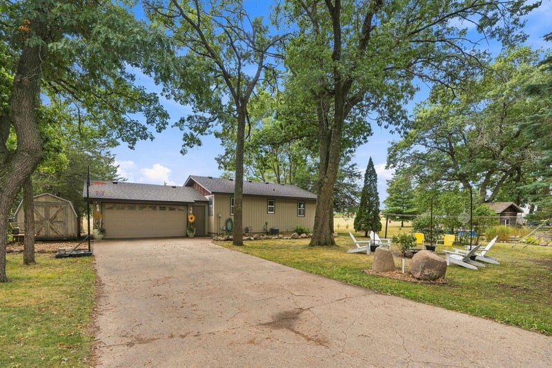 10601 56 1/2 St, Clear Lake, MN 55319
