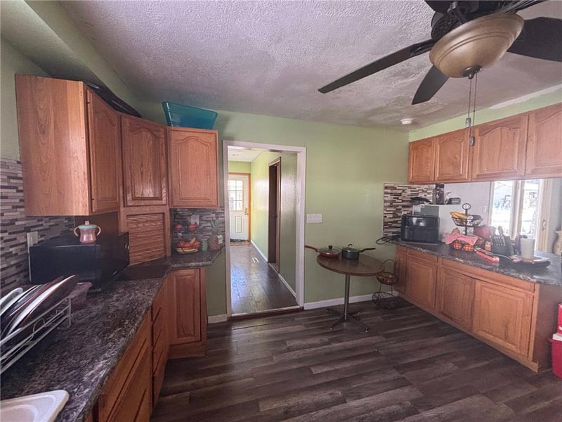 216 N 6th St, Montevideo, MN 56265