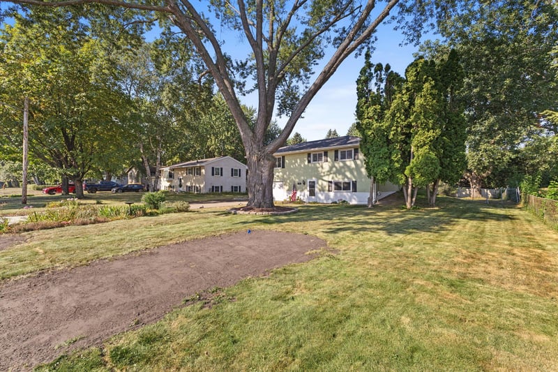 7430 Able St NE, Fridley, MN 55432