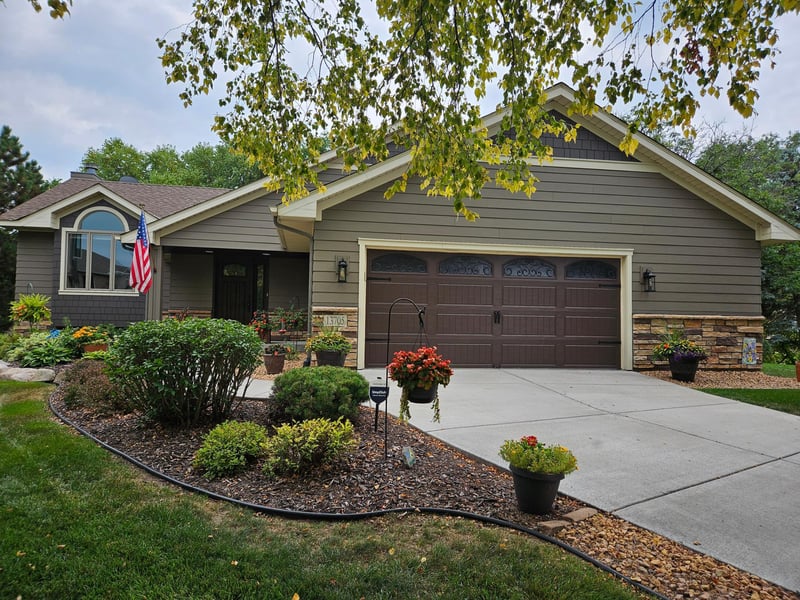 13705 59th Pl N, Plymouth, MN 55446