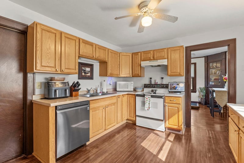 13125 Sylvan Ave, Lindstrom, MN 55045