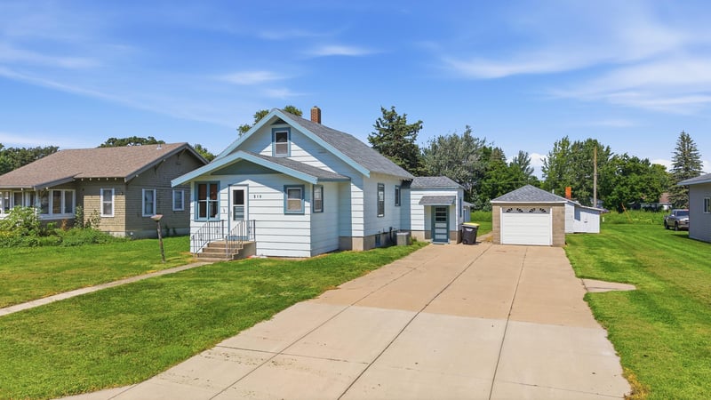 519 2nd Ave NW, Winnebago, MN 56098