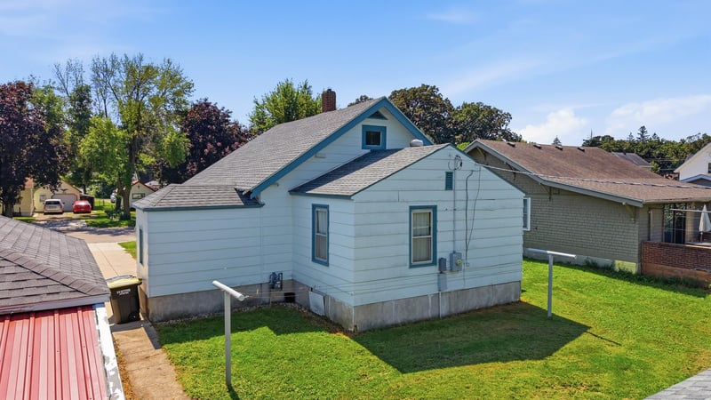 519 2nd Ave NW, Winnebago, MN 56098