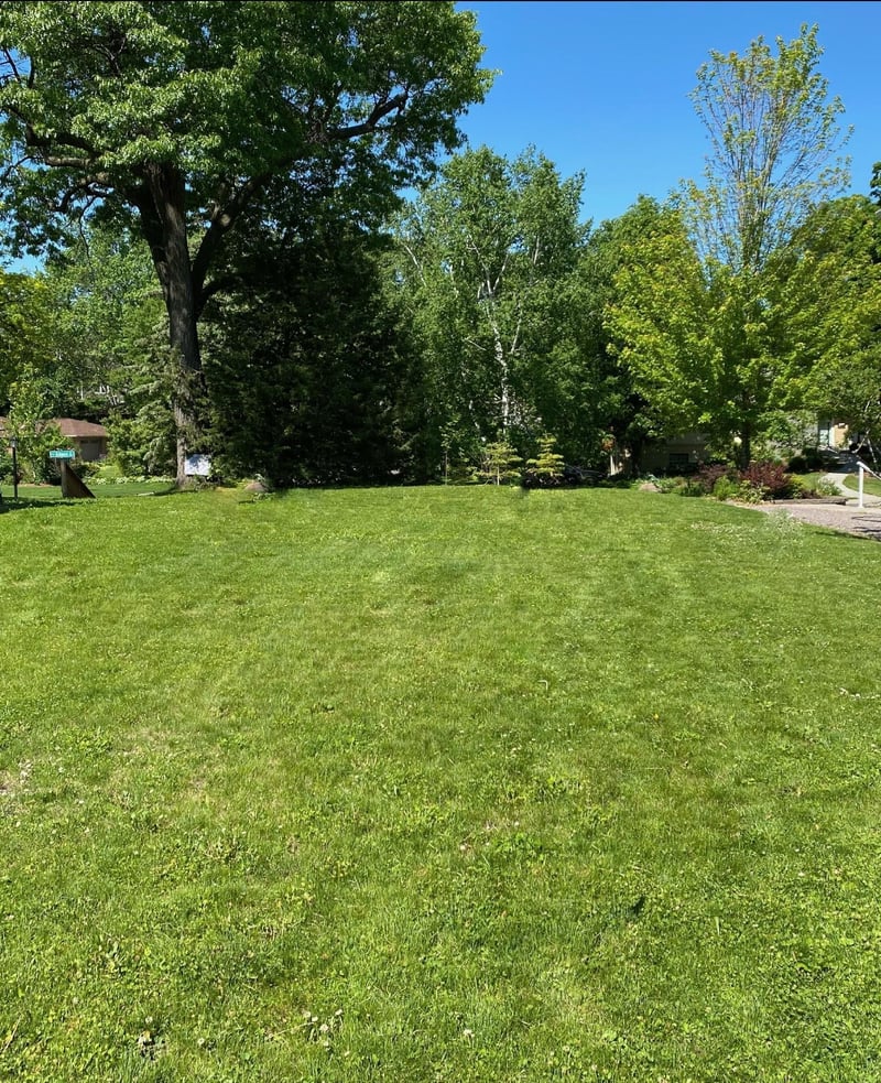 502 Ardmore Dr, Golden Valley, MN 55422