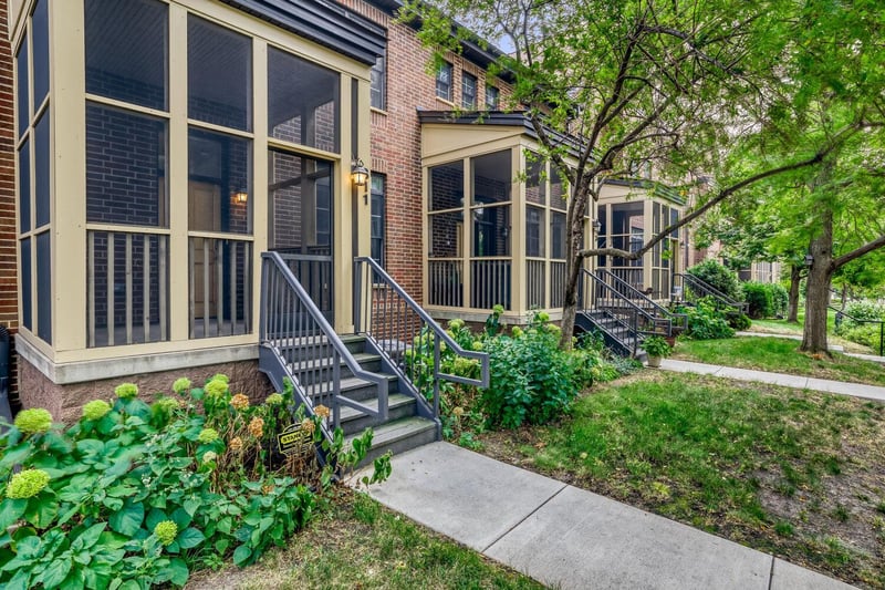 811 Thornton St SE, Minneapolis, MN 55414