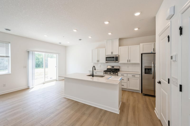10548 Harbor Ln N, Maple Grove, MN 55369