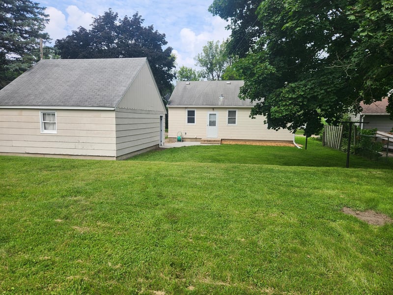 1806 2nd St NE, Austin, MN 55912