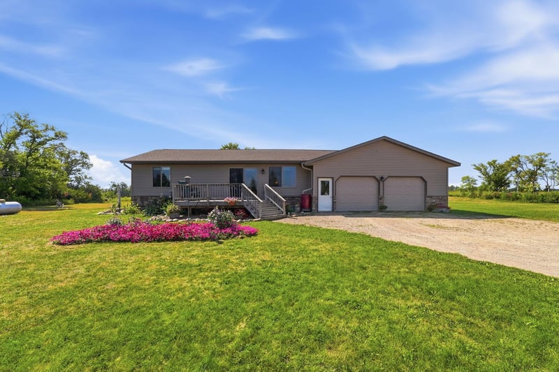 26129 294th St, Browerville, MN 56438