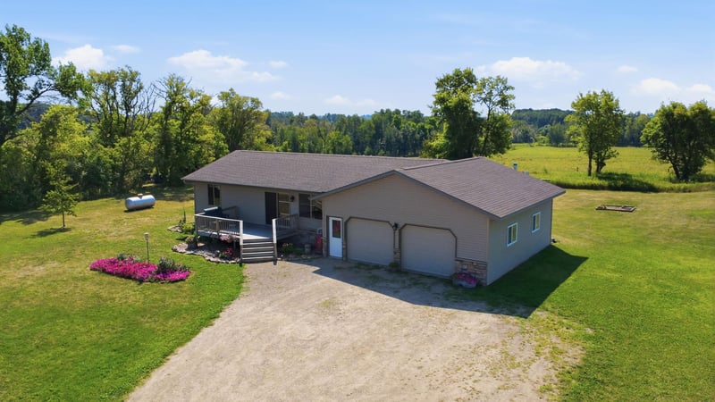 26129 294th St, Browerville, MN 56438