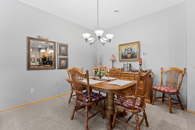 1877 Sandcherry Ct NW, Rochester, MN 55901