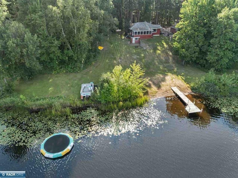 5210 Norway Dr, Gilbert, MN 55741