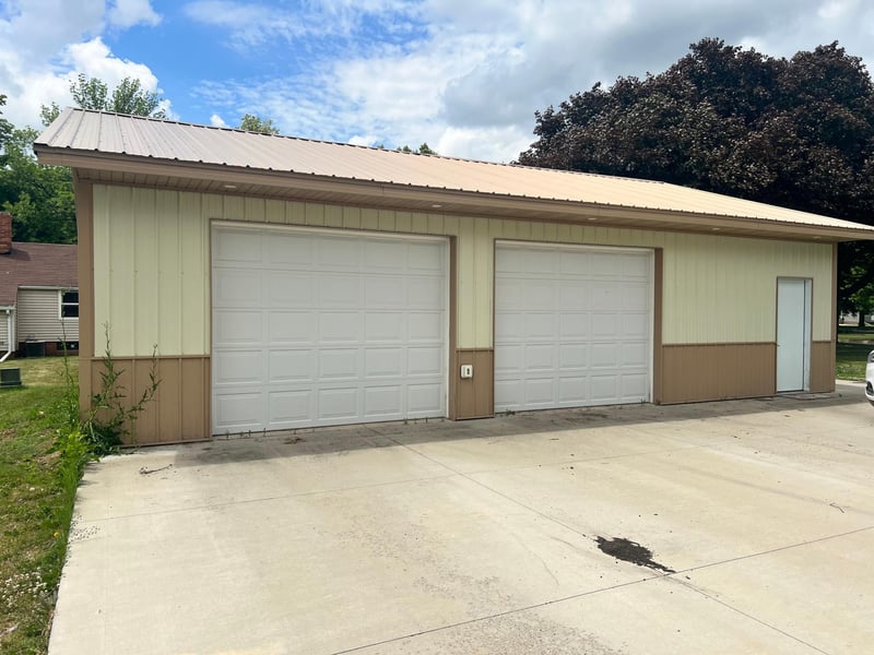 317 W 2nd St, Madison, MN 56256