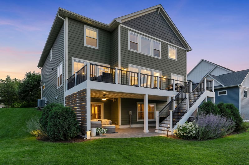 16568 Duluth Trl, Lakeville, MN 55044
