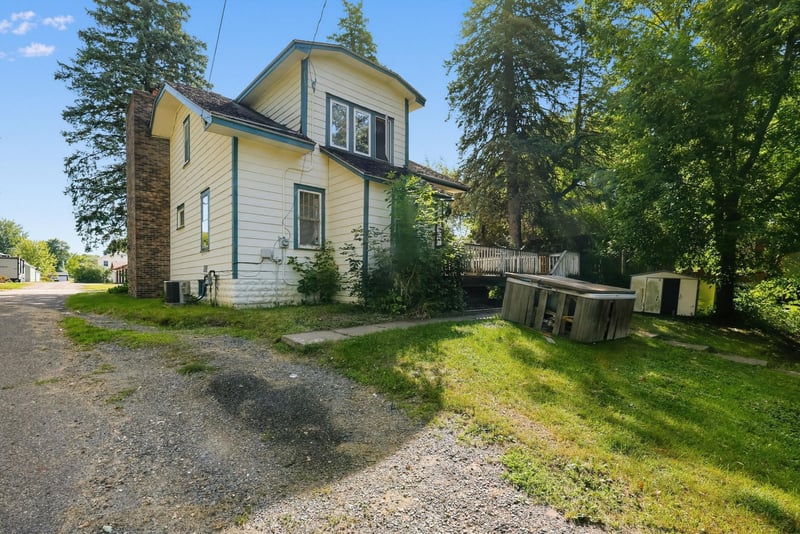 540 Central Ave S, Milaca, MN 56353