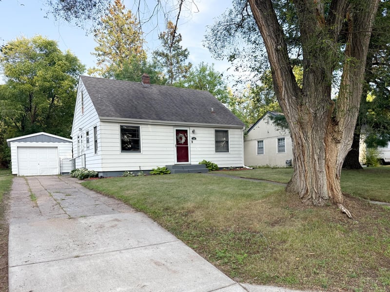 1309 S 7th St, Brainerd, MN 56401