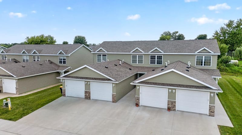 1843 Daniel Ln NE, Stewartville, MN 55976