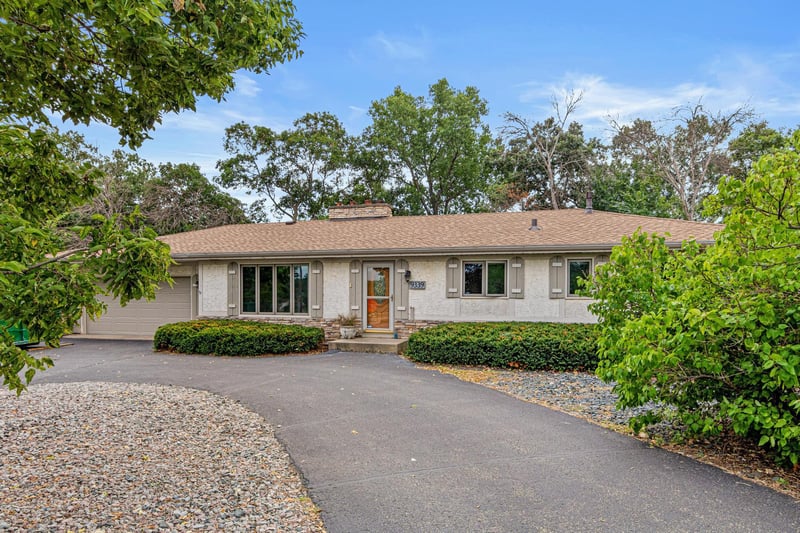 9339 Cedar Lake Rd S, Saint Louis Park, MN 55426