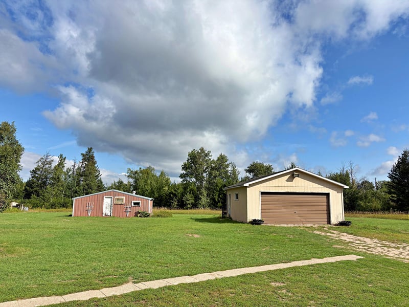 15634 318th St, Menahga, MN 56464