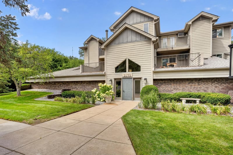 2170 Ridge Dr #14, Saint Louis Park, MN 55416
