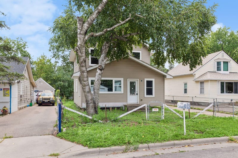 2310 Rockwood Ave, Saint Paul, MN 55116