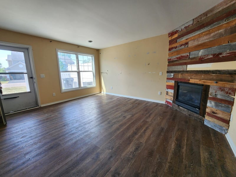 5010 149th St N #4, Hugo, MN 55038