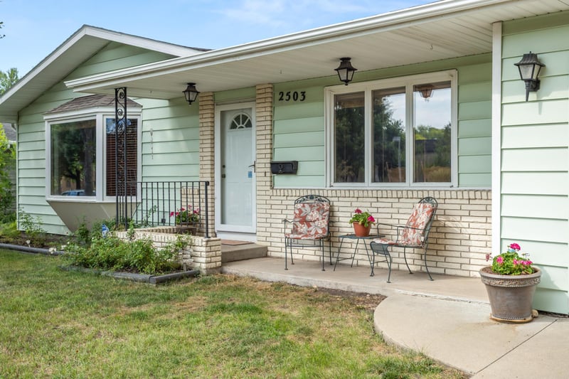 2503 14th St S, Moorhead, MN 56560
