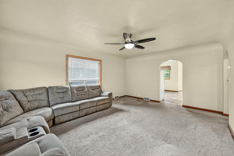 310 E Main St, Brownsdale, MN 55918