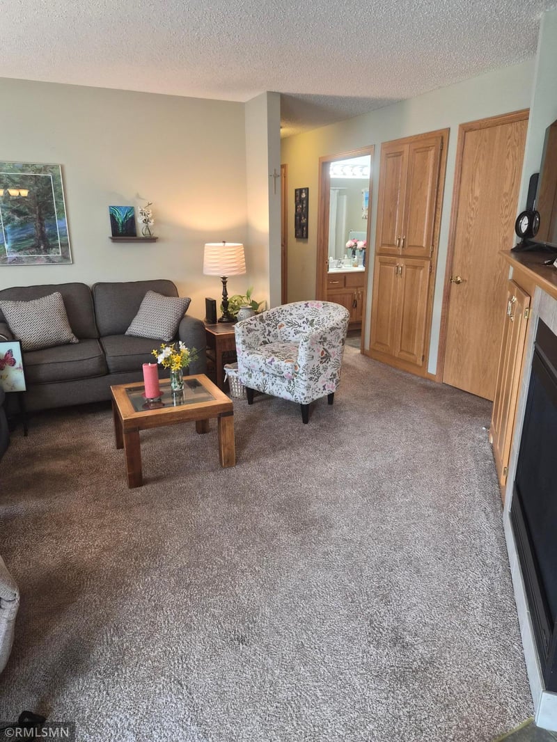 920 Fairfield Pl NW, Isanti, MN 55040