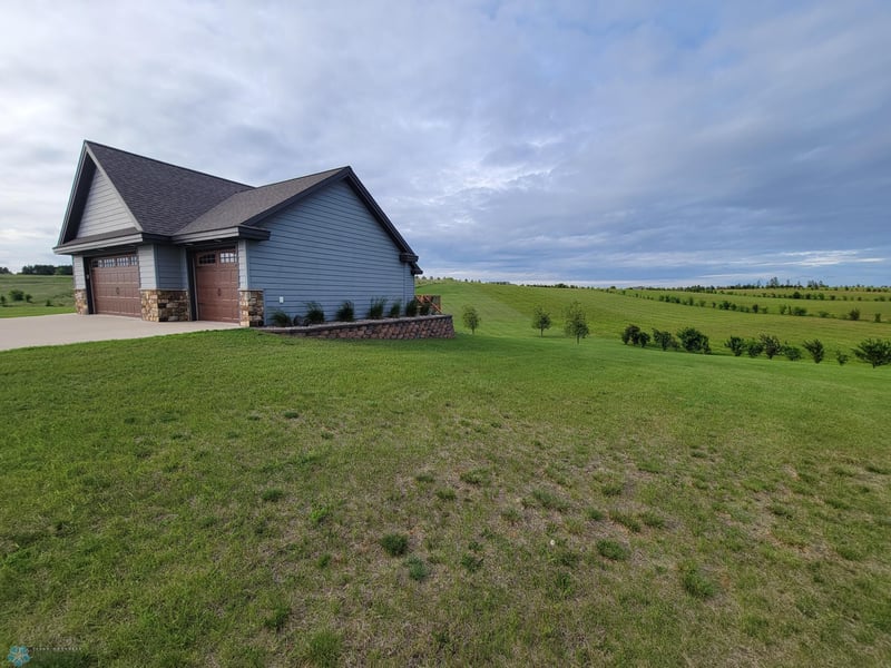 11003 Eagles Nest Ct, Audubon, MN 56511