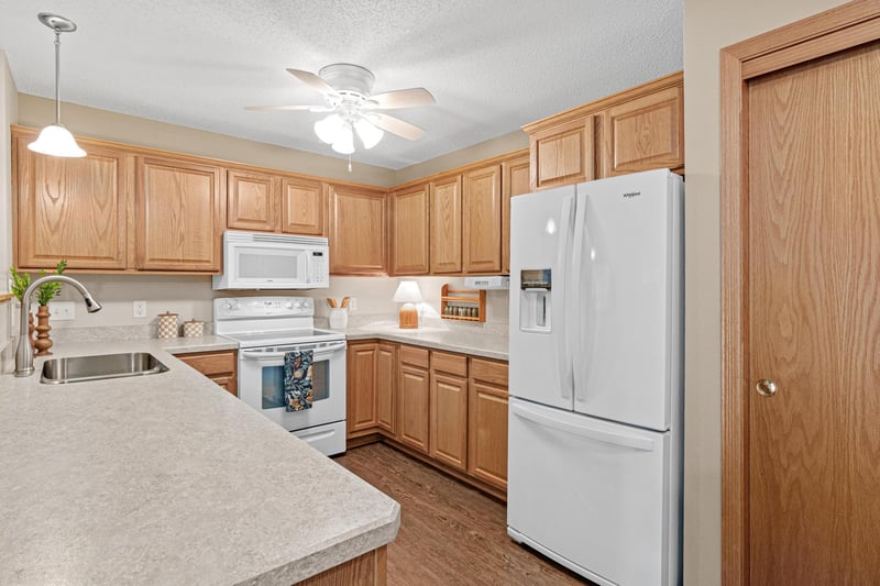 15570 Linnet St NW #2-102, Andover, MN 55304