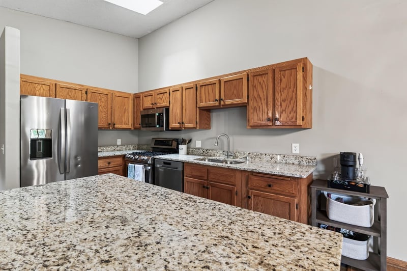 6865 Romeo Rd, Woodbury, MN 55125