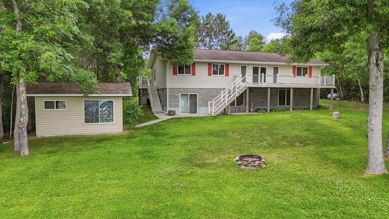 4281 End Of Trail Ln, Tower, MN 55790
