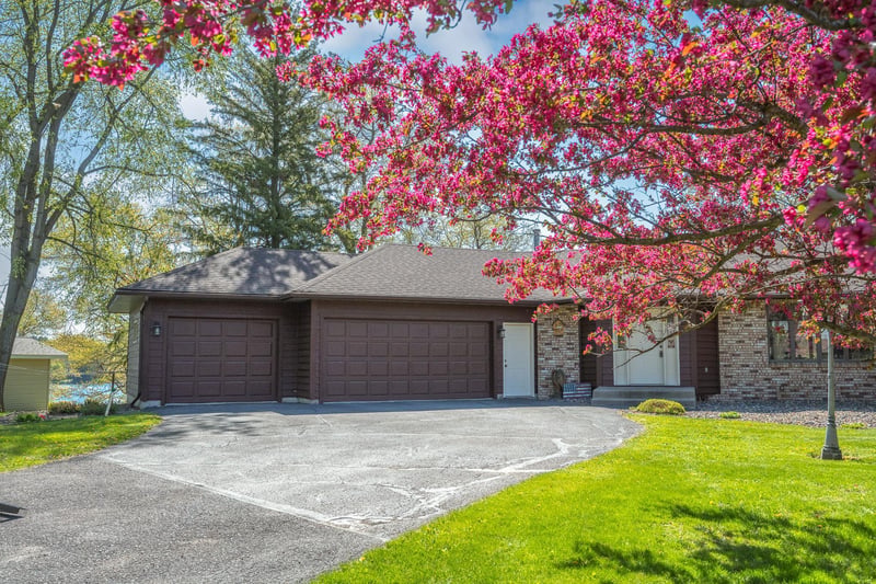 220 W Lower Pine Lake Ct, Star Prairie, WI 54026
