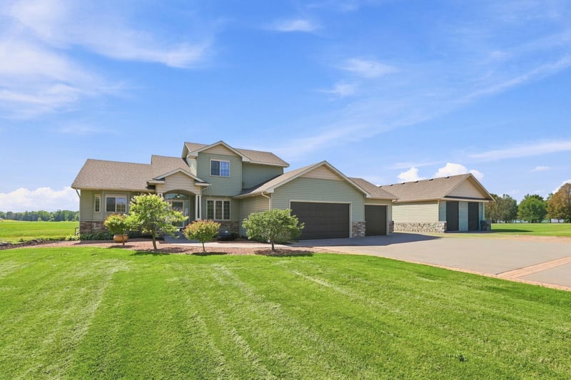 8290 185th Ave NW, Nowthen, MN 55303