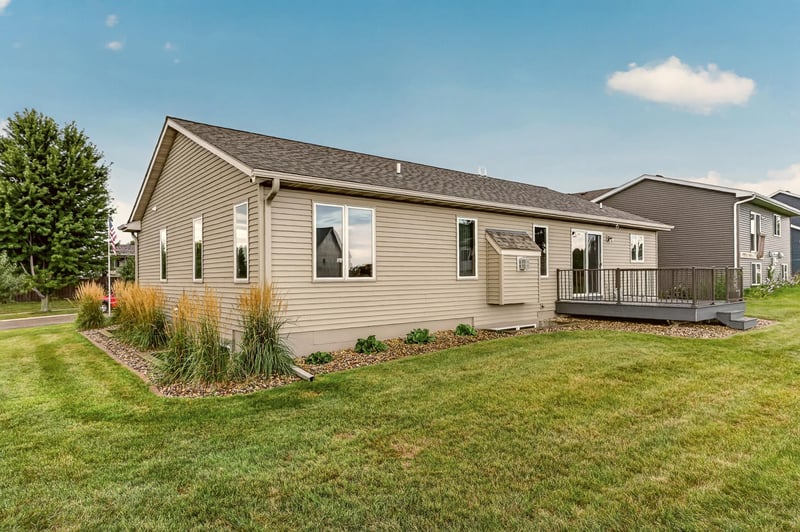 905 22nd St NE, Kasson, MN 55944