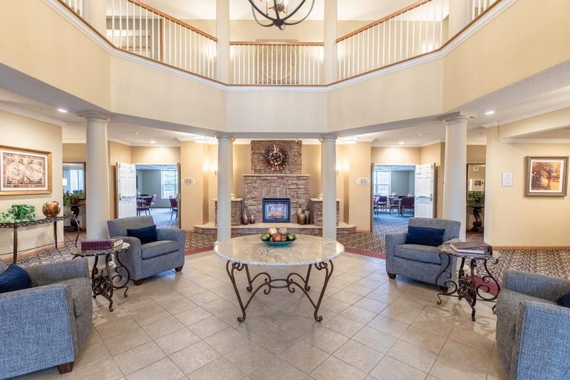 15001 Burnhaven Dr #216, Burnsville, MN 55306