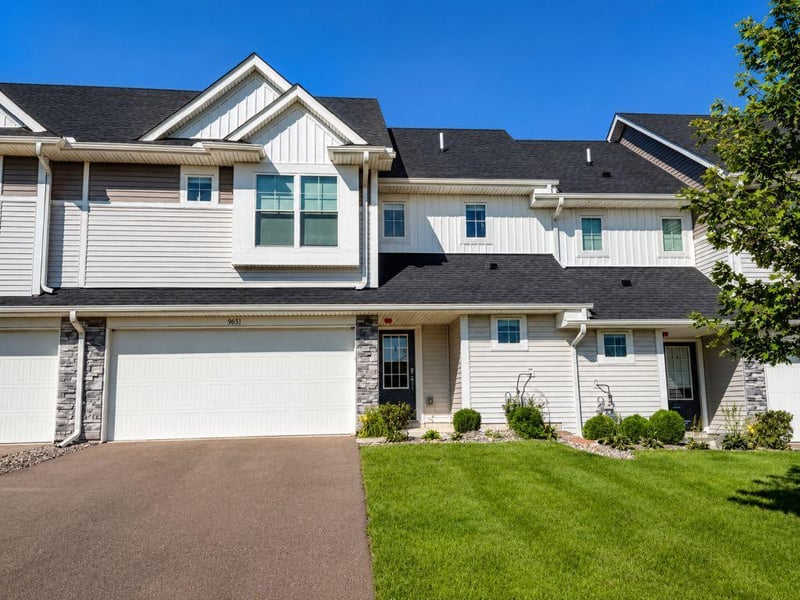 9651 Poplar Dr, Victoria, MN 55318
