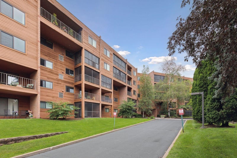 3320 Louisiana Ave S #311, Saint Louis Park, MN 55426